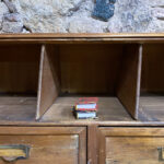 Assorted minibooks (Pack of 2). Golden print over red and black background. - Image 3